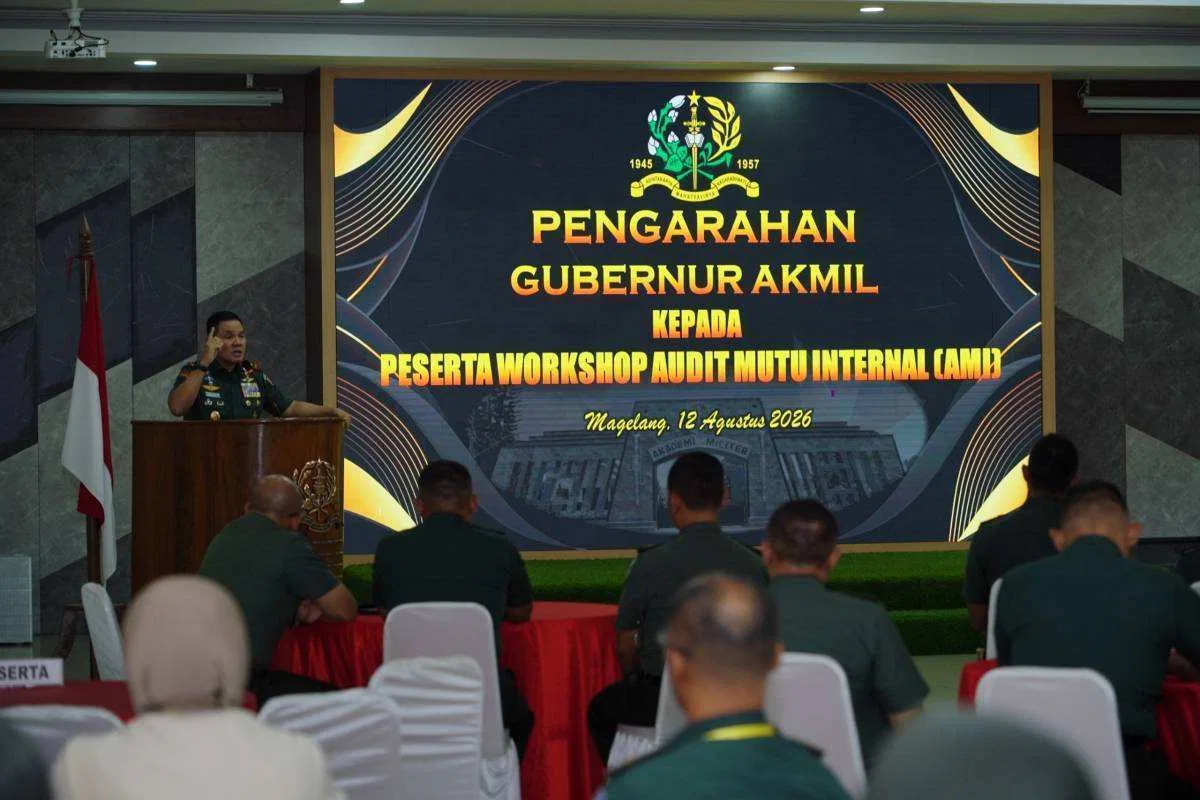 Gubernur Akmil Beri Penghargaan kepada Gumil, Pelatih, dan Pengasuh Terbaik