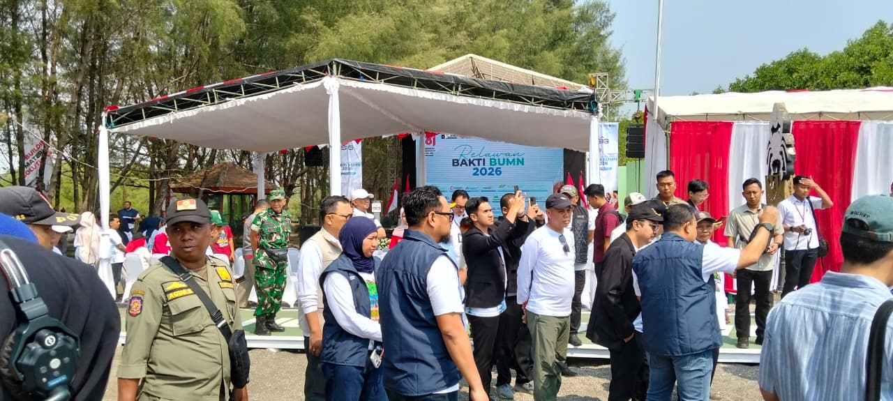 Perkuat Ekonomi dan Jaga Kelestarian Pesisir Pantai Bahak, Koramil Tongas Kawal Dan Amankan Kegiatan Relawan Bakti BUMN