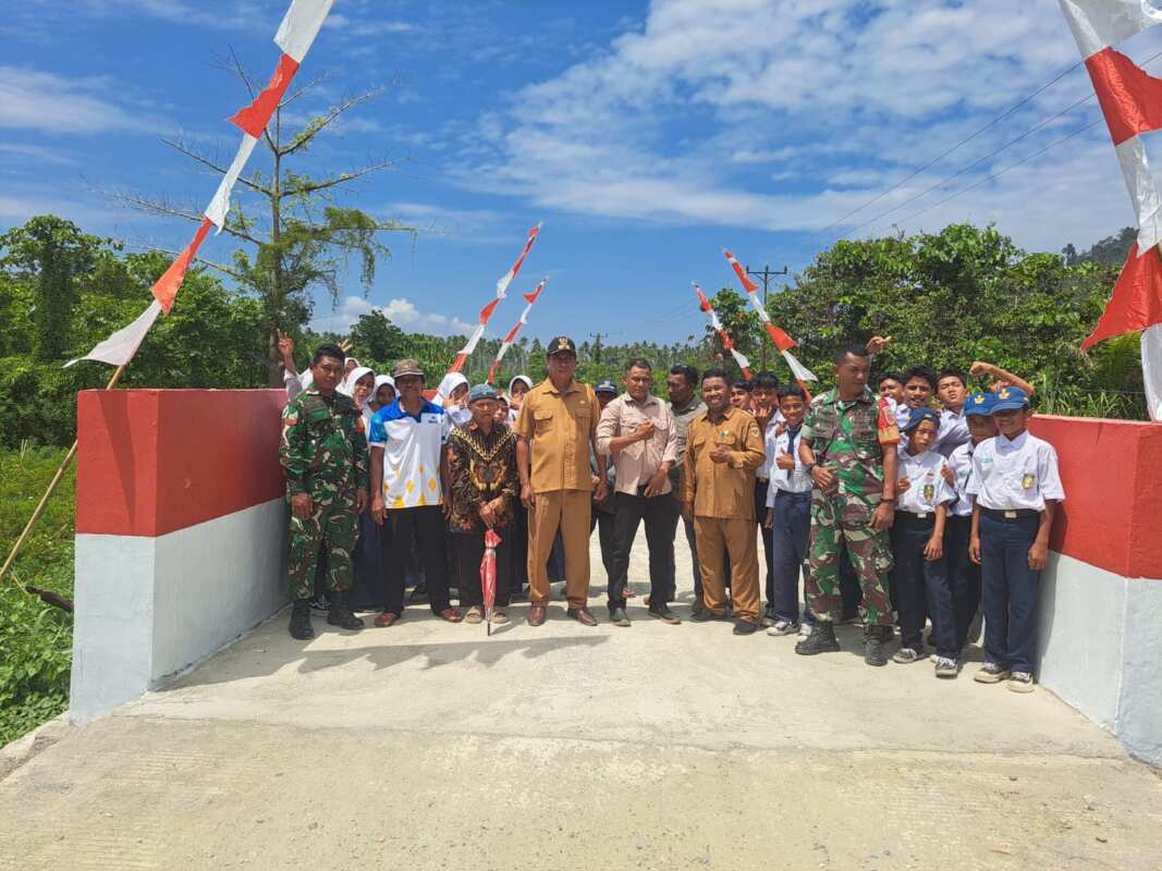 Jembatan Armco Di Desa Maidi Rampung, Bukti Nyata Kepedulian TNI AD kepada Rakyat Jembatan Armco Di Desa Maidi Rampung, Bukti Nyata Kepedulian TNI AD kepada Rakyat