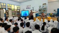 Polres Tulungagung Kembali Edukasi Pelajar, 180 Siswa SMAN 1 Kalidawir Belajar Manfaatkan AI