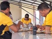 SEDERHANA, KEBERSAMAAN KAPOLSEK WIDANG SARAPAN NASI BUNGKUS BERSAMA ANGGOTA