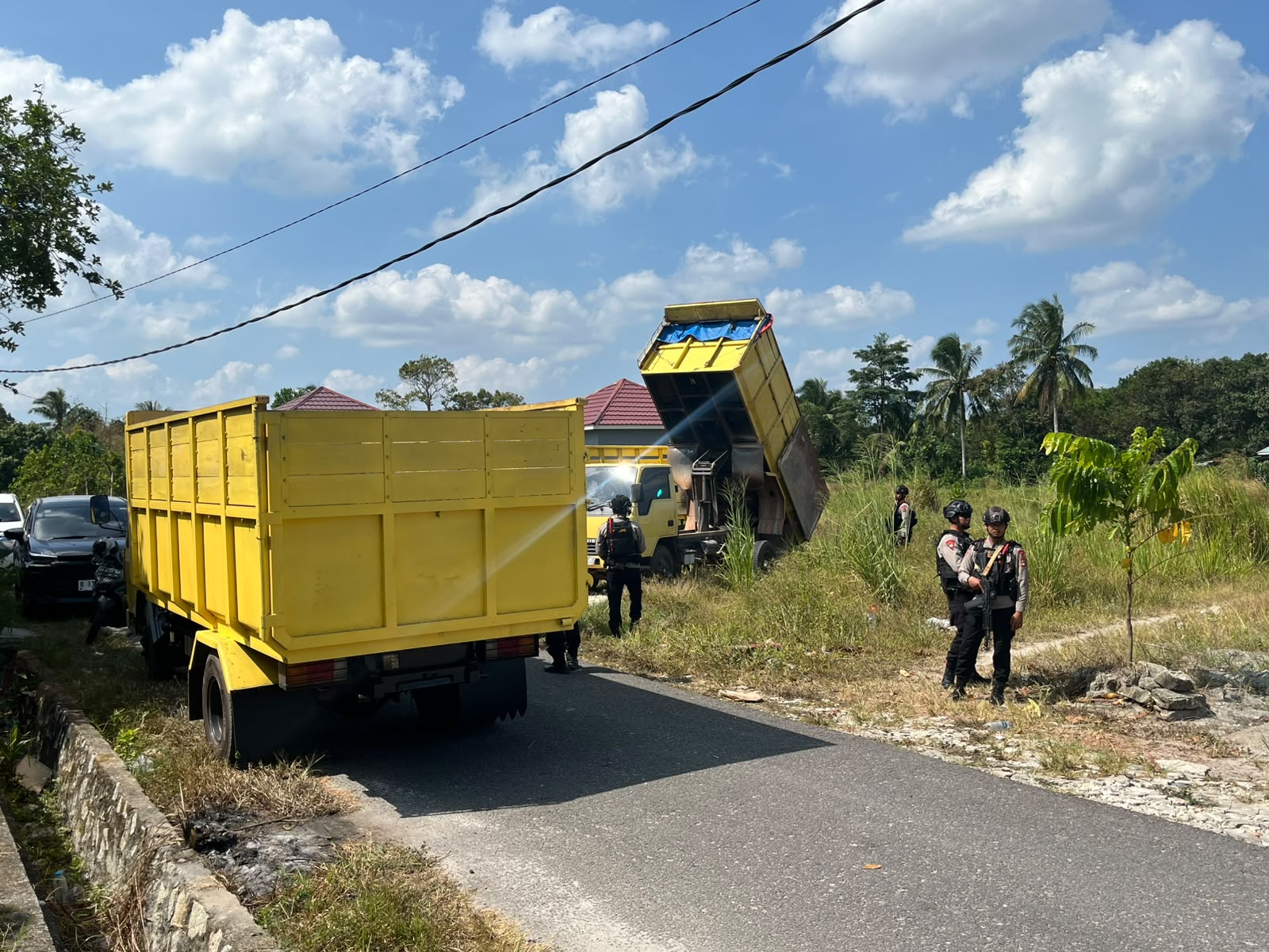 Asintel Satlap Tricakti Beri Penjelasan Terkait Penanganan 53 Ton Pasir Timah di Air Merbau Asintel Satlap Tricakti Beri Penjelasan Terkait Penanganan 53 Ton Pasir Timah di Air Merbau