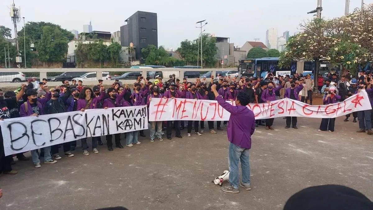 Aksi Mahasiswa Universitas Pakuan di DPR: Desakan Evaluasi Total untuk Prabowo-Gibran