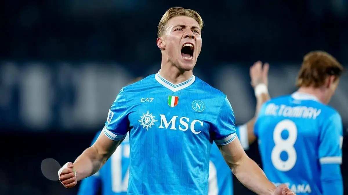 Prediksi Skor Napoli vs Como: Pertarungan di Stadio Maradona