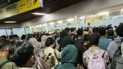 Gangguan Layanan Kereta KRL di Palmerah dan Tanah Abang Gangguan Layanan Kereta KRL di Palmerah dan Tanah Abang