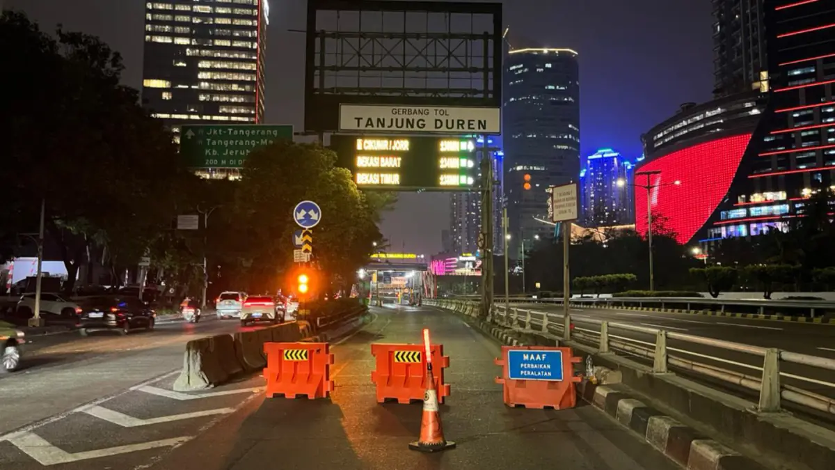 Dampak Demo di DPR Terhadap Lalu Lintas Gerbang Tol