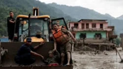 Banjir Bandang Nepal-Tibet: Korban Terus Bertambah, Ratusan Masih Hilang Banjir Bandang Nepal-Tibet: Korban Terus Bertambah, Ratusan Masih Hilang
