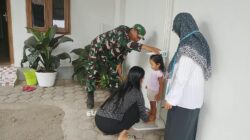 Dukung Pencegahan Stunting Sejak Dini, Babinsa Koramil Garum Mendampingi Kegiatan Posyandu