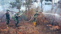 Gambut Jadi Medan Tempur, Satgas Darat Lanud Sjamsudin Noor Pantang Pulang Sebelum Bara Terkendali