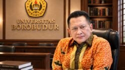 Catatan Politik Bamsoet: Akurasi Data Desil Demi Bansos Tepat Sasaran Catatan Politik Bamsoet: Akurasi Data Desil Demi Bansos Tepat Sasaran