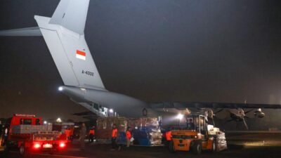 Hari Ketujuh Belas Penanganan Gempa NTT, TNI Salurkan 1.032,921 Ton Bantuan Hari Ketujuh Belas Penanganan Gempa NTT, TNI Salurkan 1.032,921 Ton Bantuan