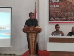 TIM PENYULUH MABES TNI BERSAMA PASIS DIKREG 56 SESKO TNI EDUKASI WARGA CEGAH KARHUTLA