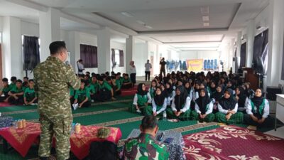 MABES TNI DAN PASIS DIKREG SESKO TNI 56 TANAMKAN KESADARAN CEGAH KARHUTLA KEPADA PELAJAR MABES TNI DAN PASIS DIKREG SESKO TNI 56 TANAMKAN KESADARAN CEGAH KARHUTLA KEPADA PELAJAR