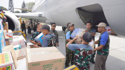 Hari Kesembilan Belas, Bantuan TNI untuk Korban Gempa NTT Tembus 1.061,822 Ton Hari Kesembilan Belas, Bantuan TNI untuk Korban Gempa NTT Tembus 1.061,822 Ton