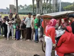 TNI Sediakan 30.000 Porsi Makan Gratis Untuk Masyarakat Di Monas