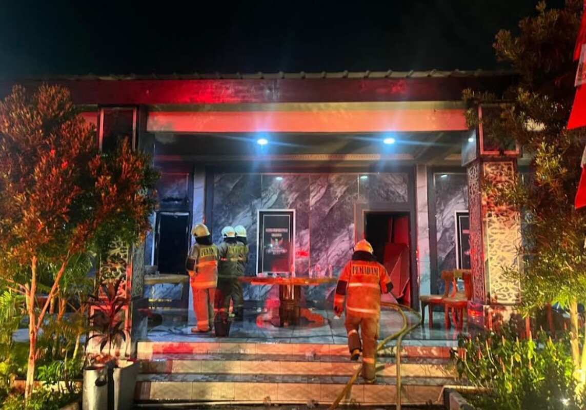 Kebakaran Posko Grib Jaya di Jakarta Barat: Polisi Pastikan Tak Ada Korban