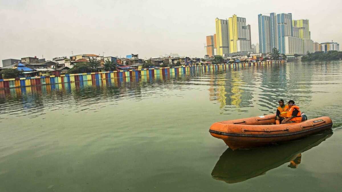 Investasi dan Pengolahan Informasi: Kasus WNA Aljazair di Danau Sunter Investasi dan Pengolahan Informasi: Kasus WNA Aljazair di Danau Sunter