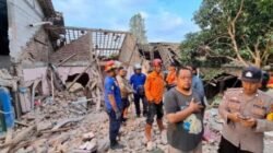 Tragedi Ambruknya Gedung Badminton di Brebes Tragedi Ambruknya Gedung Badminton di Brebes