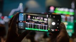 IHSG Menguat di Tengah Tekanan Bursa Asia