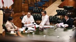 Usulan Gelar dan Tanda Kehormatan Oleh Fadli Zon Kepada Prabowo Usulan Gelar dan Tanda Kehormatan Oleh Fadli Zon Kepada Prabowo