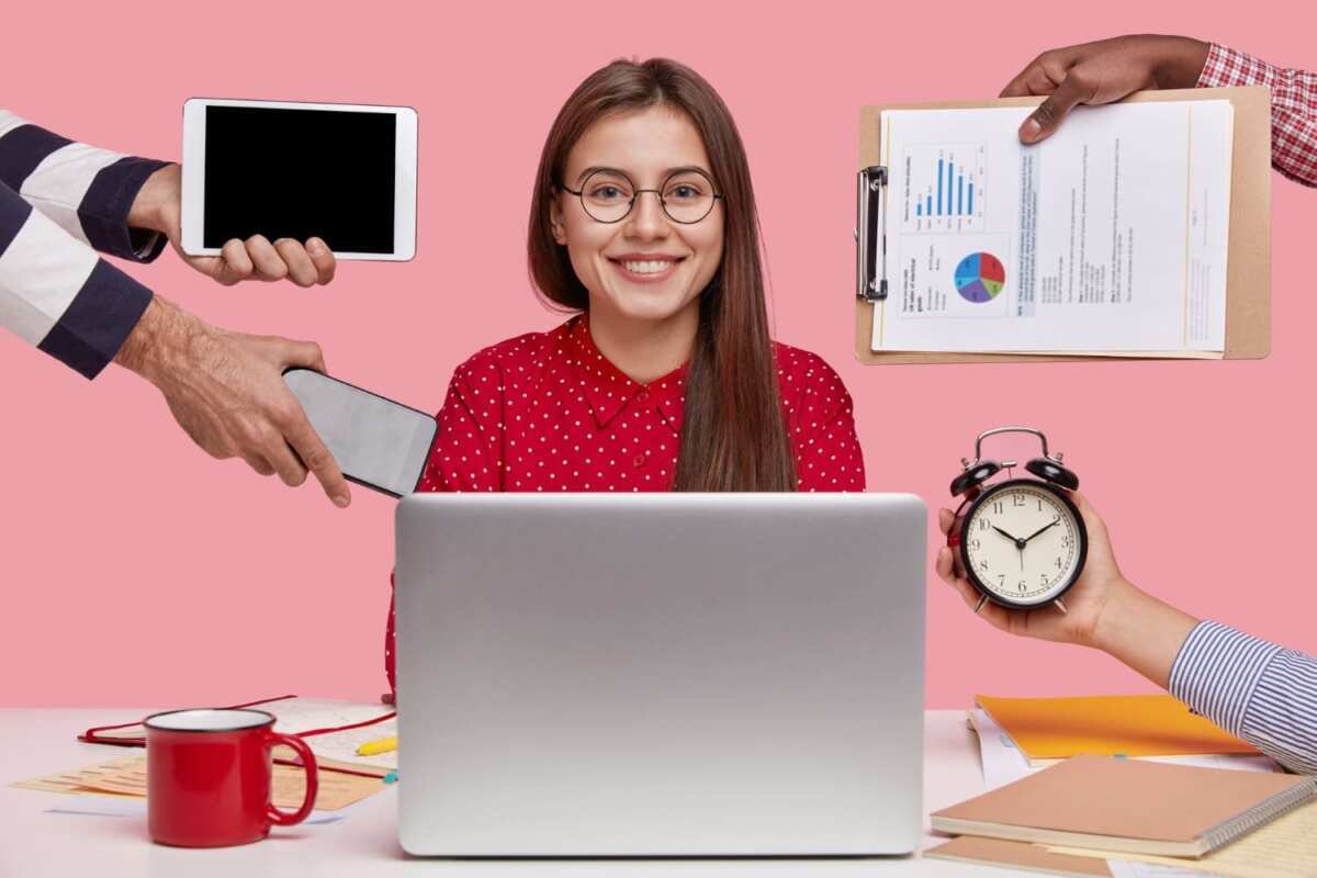 Zodiak Multitasking: 5 Tanda Yang Bisa Menangani Banyak Tugas Sekaligus Zodiak Multitasking: 5 Tanda Yang Bisa Menangani Banyak Tugas Sekaligus