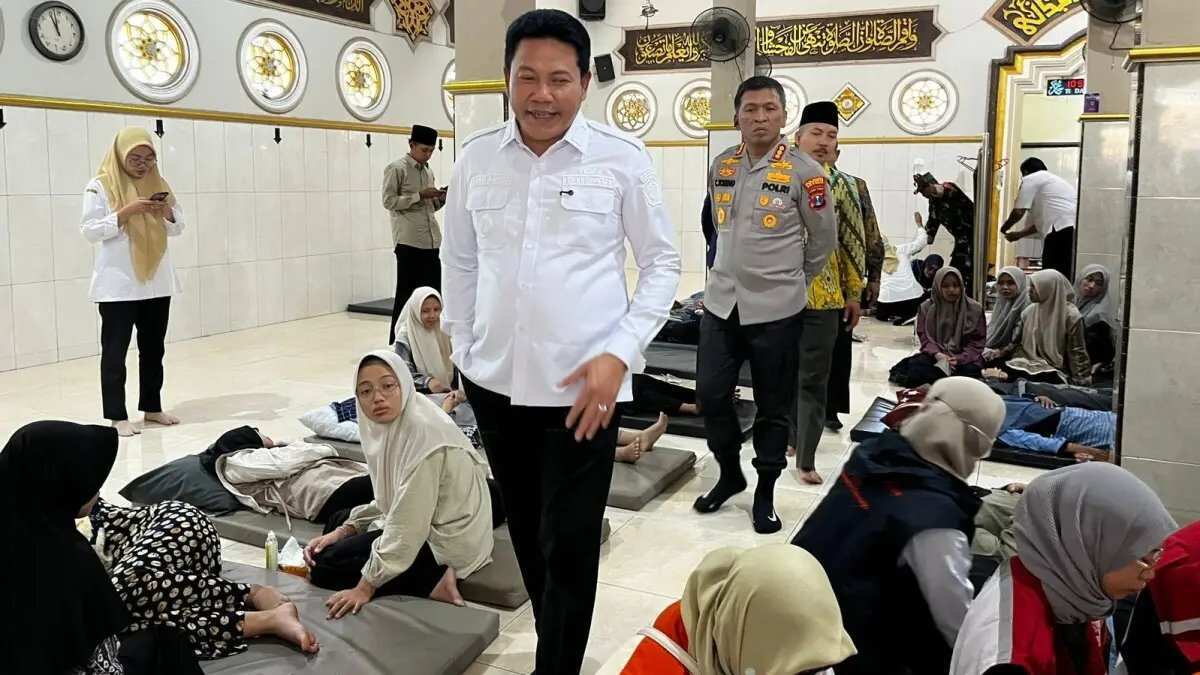 Krisis Keracunan Makanan: Investigasi Atas Kasus 43 Ribu Korban Krisis Keracunan Makanan: Investigasi Atas Kasus 43 Ribu Korban