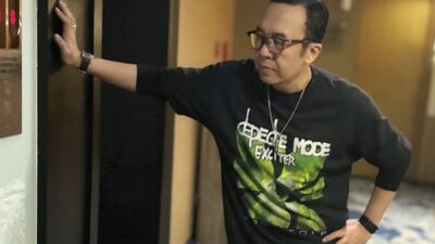 Kejadian Menegangkan Pesawat Ari Lasso di Makassar Kejadian Menegangkan Pesawat Ari Lasso di Makassar