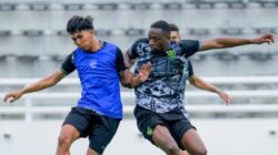 Yann Mabella Siap Tempur Bela Persebaya Surabaya di Laga Perdana Yann Mabella Siap Tempur Bela Persebaya Surabaya di Laga Perdana