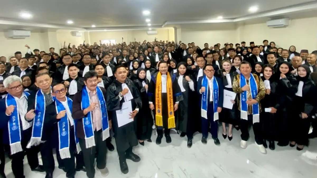 Peradi Surabaya Angkat Advokat Baru dengan Standar Ketat