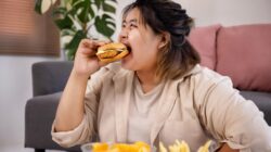 Mengenal 10 Kebiasaan Makan Buruk untuk Kesehatan Jantung