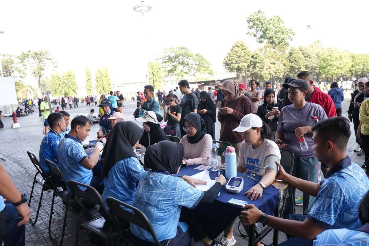Layanan Kesehatan Gratis oleh TNI Menyambut HUT Ke-81