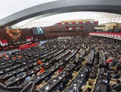 Persetujuan Penjualan Kapal Perang KRI Ki Hajar Dewantara-364