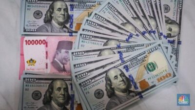 Rupiah Menguat, Dolar AS Terjun Ke Level Rp17.500