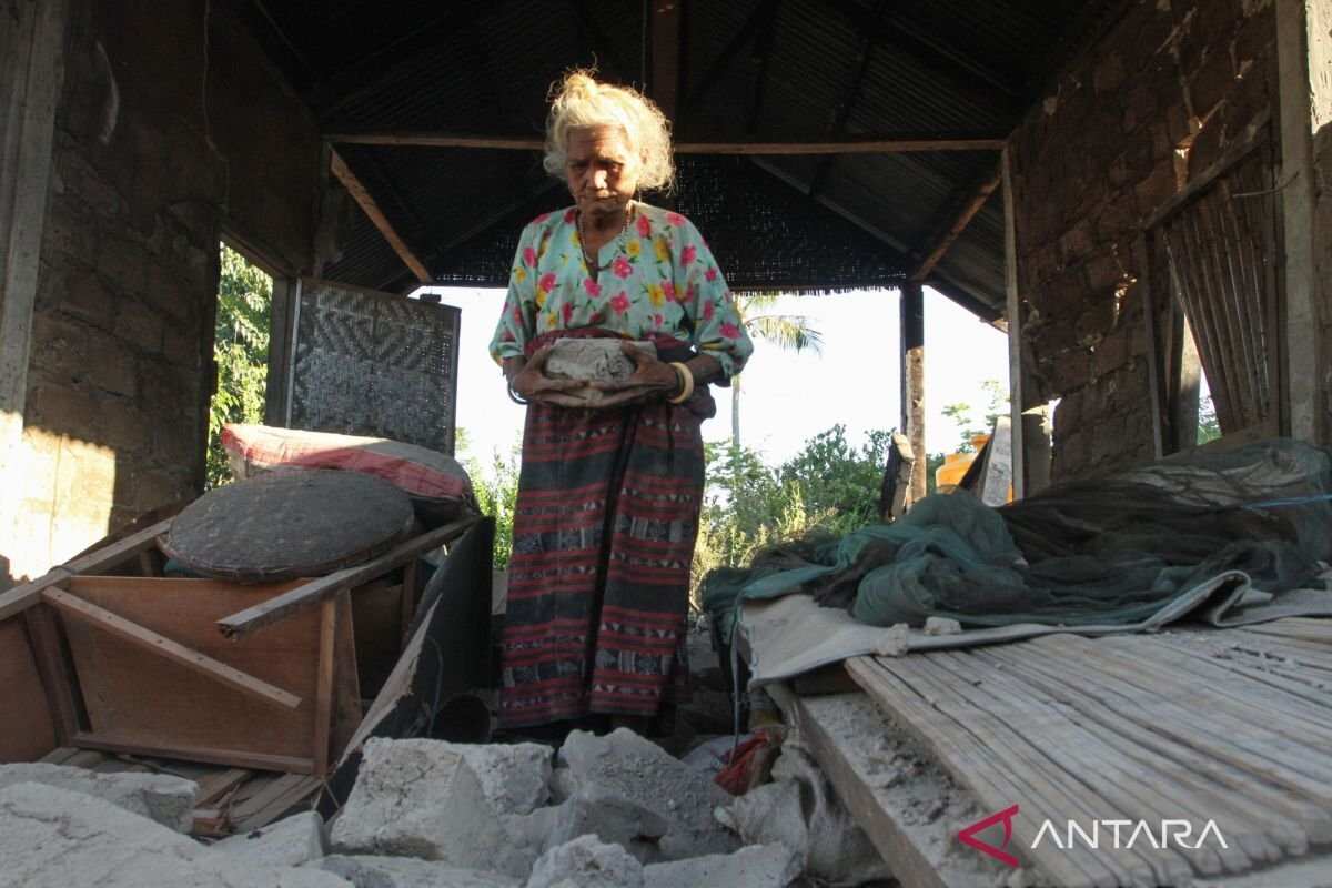 Dampak Gempa NTT: Korban dan Kerusakan Rumah