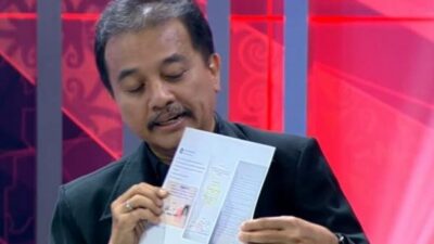 Roy Suryo Soroti Kejanggalan Skripsi Jokowi