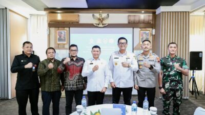 Kunjungan Lemhannas RI ke PLTS dan Komitmen Bupati Klaten untuk Energi Baru Terbarukan