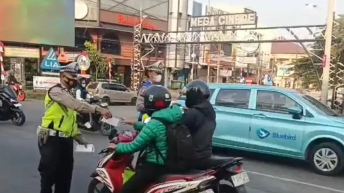 Tindakan Darurat Terhadap Abu Vulkanik Anak Krakatau di Depok