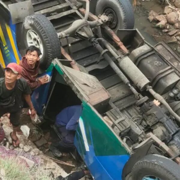 Kecelakaan Minibus di Depok: Penyelidikan Sedang Berlangsung