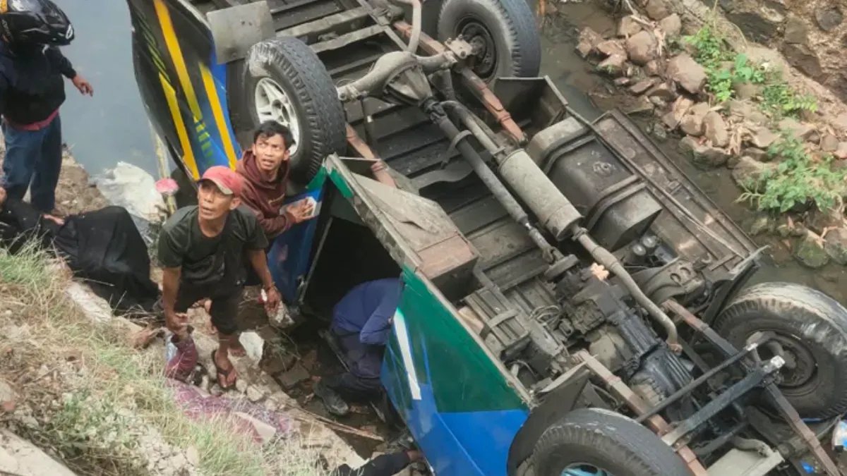 Kecelakaan Minibus di Depok: Penyelidikan Sedang Berlangsung