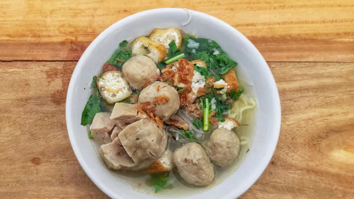 Menikmati 20 Variasi Bakso Terbaik di Surabaya