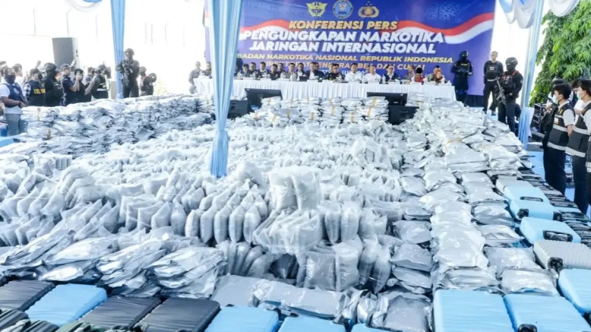 Dua Pria Tertangkap Didorong Peredaran Ganja di Jakarta Barat