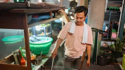 Nasi Goreng Terkenal di Surabaya: Kuliner Malam Penuh Rasa