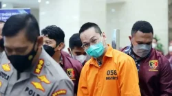 Indra Kenz Terima Pembebasan Bersyarat di Tengah Sorotan Polemik Lapas Indra Kenz Terima Pembebasan Bersyarat di Tengah Sorotan Polemik Lapas