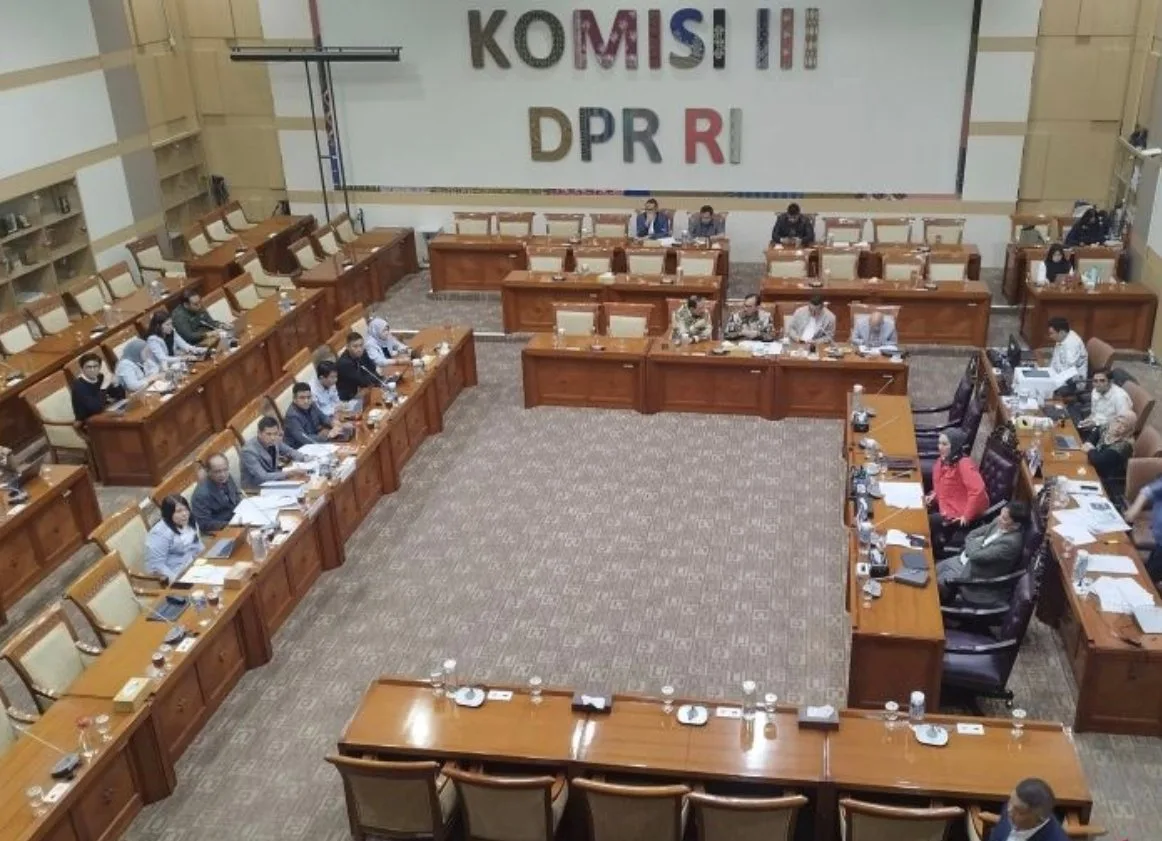 Keseimbangan Dalam Pembahasan RUU Perampasan Aset