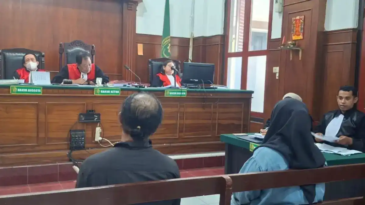 Keributan di Pasar Buah Surabaya: Penjelasan Saksi Sidang