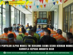 Tim Penyuluh Alpha Mabes TNI Bersama Siswa Sesko Berikan Wawasan Karhutla kepada Anggota BSSR