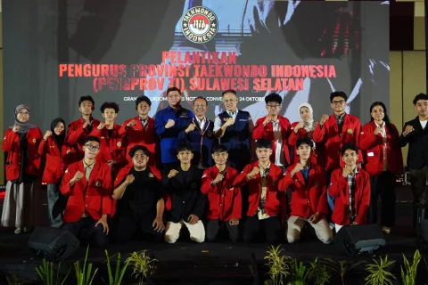 Ketum PBTI Jenderal TNI Richard Tampubolon Lantik Ketua Pengprov Taekwondo Indonesia Sulawesi Selatan Periode 2026–2030