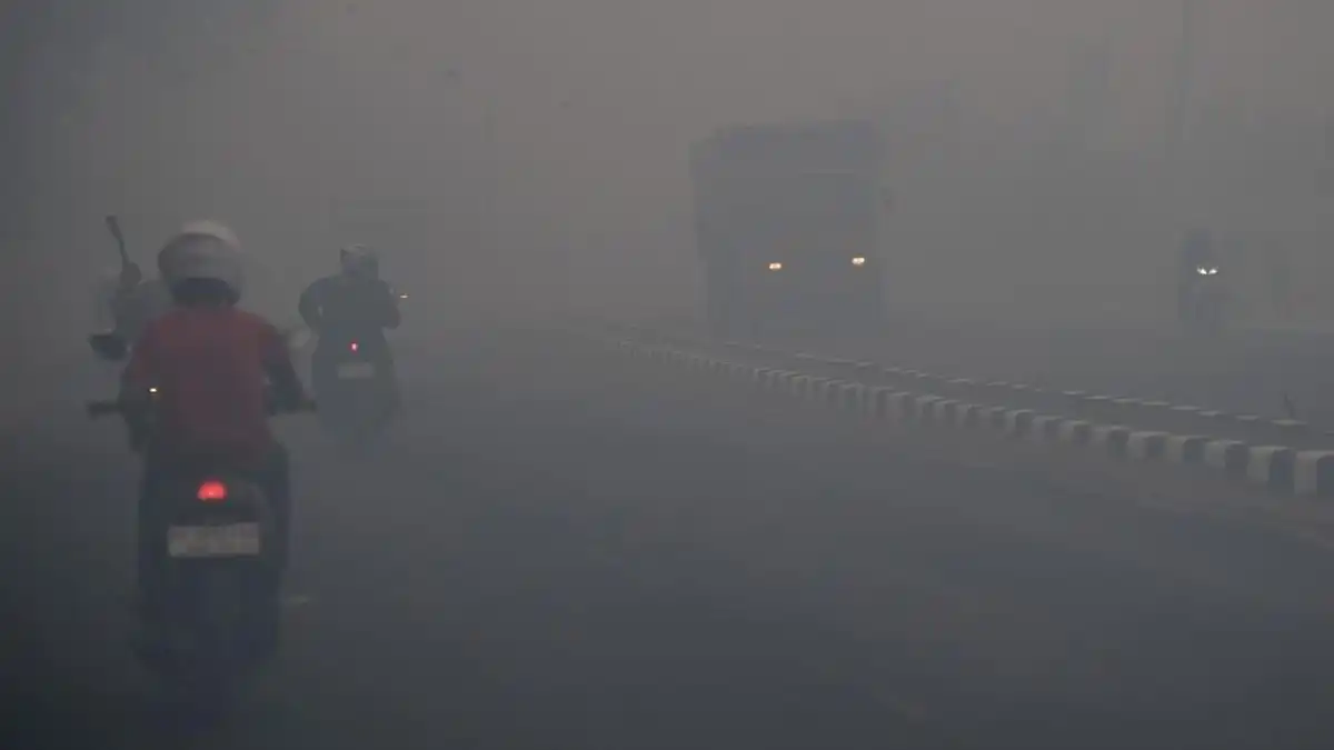 Kabut Asap di Palembang Diduga Berkaitan dengan Wafatnya Pengemudi Ojek Online