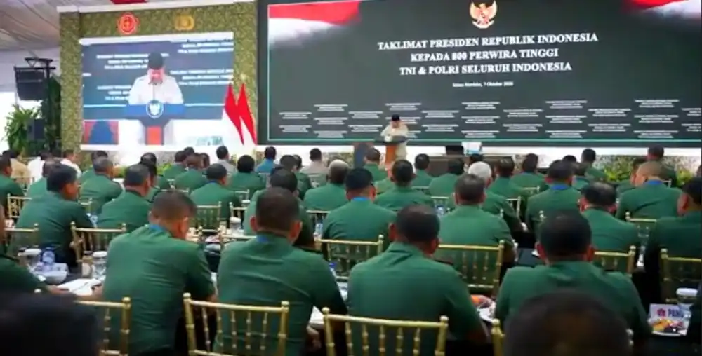 Prabowo Beri Taklimat kepada 800 Perwira Tinggi TNI dan Polri di Istana Kepresidenan