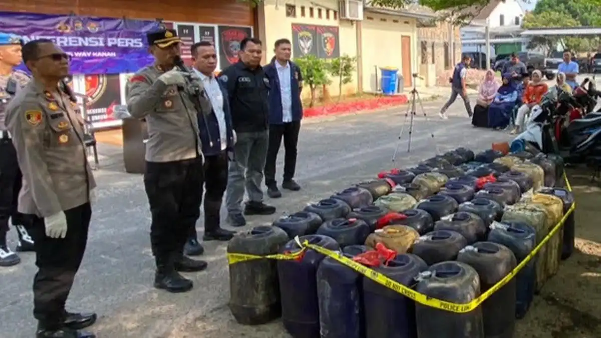 Polisi Ungkap Dugaan Penimbunan Bio Solar Bersubsidi di Way Kanan